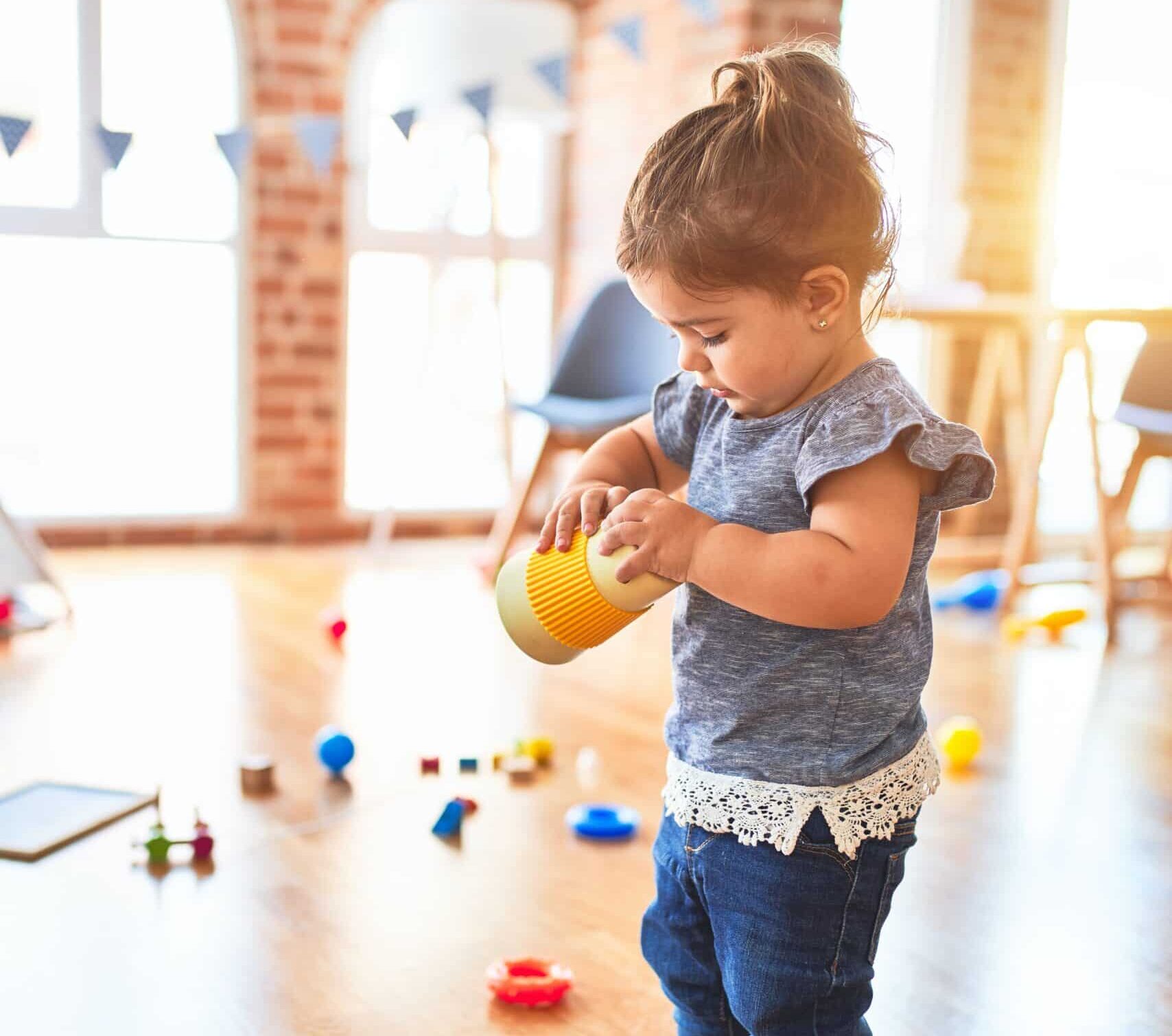 enfant-nounou-creche